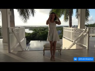a beautiful chick fingering a pussy with a vibrator sweetly moaning.